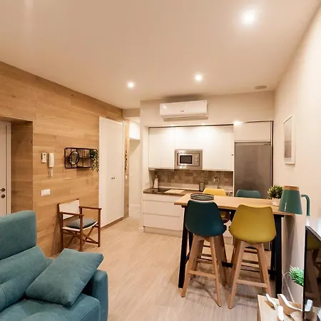 Appartement - Patio 1812 *