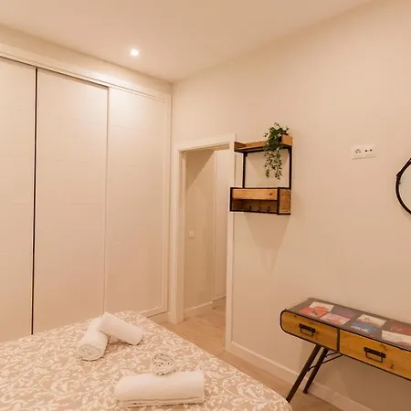 - Patio 1812 * Cadiz