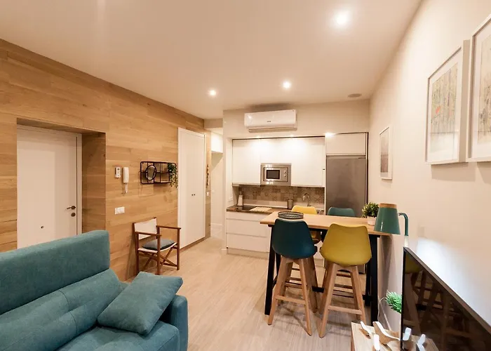 Apartment - Patio 1812 *