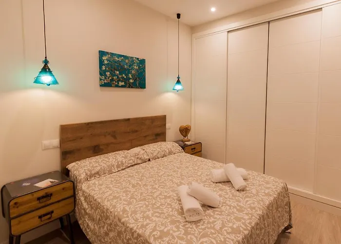 - Patio 1812 * Cadiz