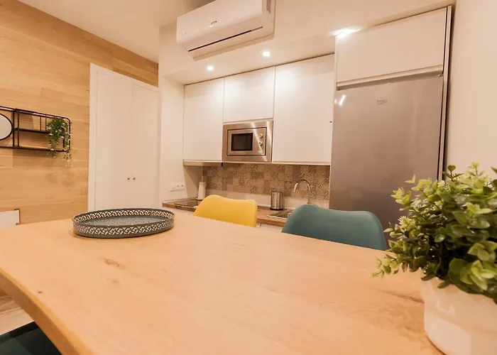 Apartment - Patio 1812